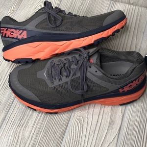 Women's 8.5 Hoka One One